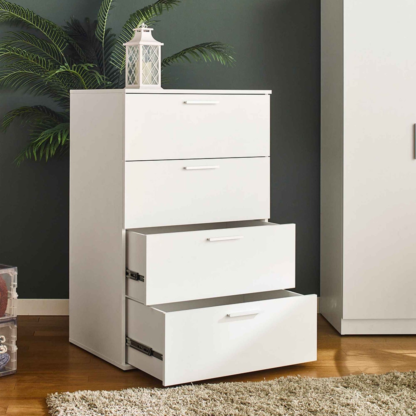 Rogers 4-Drawer Chest with Extension Gliders